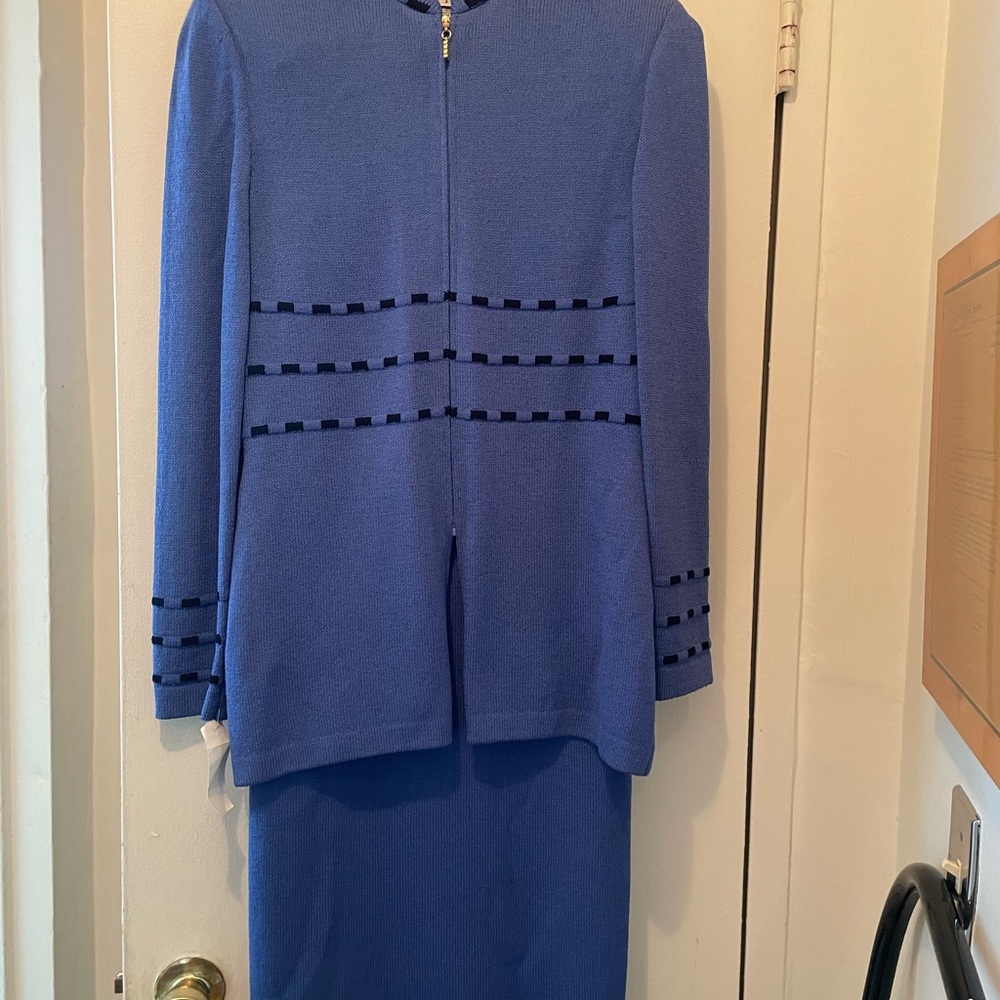 St. John Blue Knit Garment